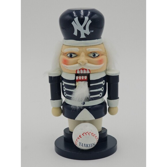 Dickson Other - Collectible Sports Collectors Series NFL New York Yankees  7" Nutcracker 2007
